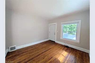 11302 Parkview Avenue, Loveland, OH 44104 - Photo 10
