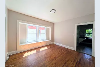 11302 Parkview Avenue, Loveland, OH 44104 - Photo 8