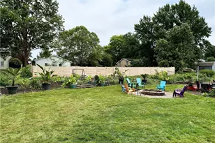 572 Hughes Dr, Tallmadge, OH 44278 - Photo 4