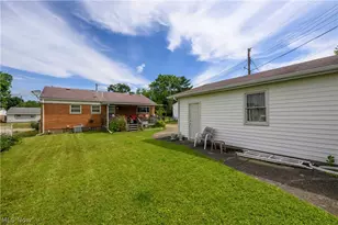2400 40th St NE, Canton, OH 44705 - Photo 18