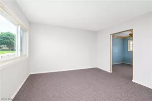 2400 40th St NE, Canton, OH 44705 - Photo 8