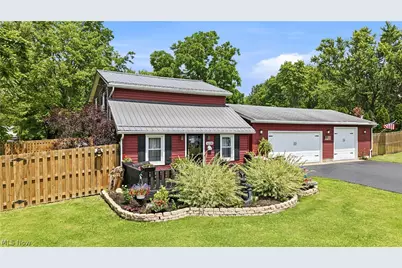 16728 Parkview Avenue, Lake Milton, OH 44429 - Photo 1