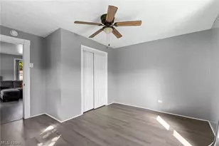 70190 Central Ave, St Clairsville, OH 43950 - Photo 8