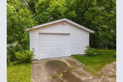 1151 Juniper Avenue, Akron, OH 44310 - Photo 24