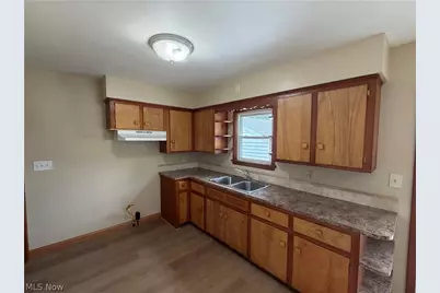 1385 Niagara Avenue, Akron, OH 44305 - Photo 6