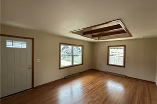 1385 Niagara Ave, Akron, OH 44305 - Photo 8