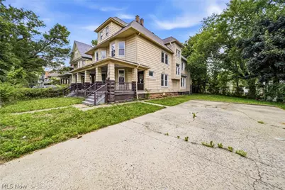 1637 Holyrood Road, Loveland, OH 44106 - Photo 2