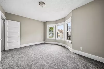 1637 Holyrood Road, Loveland, OH 44106 - Photo 18