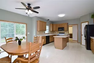 6967 Auburn Ridge Dr, Concord Twp, OH 44077 - Photo 12