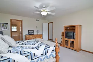 6967 Auburn Ridge Dr, Concord Twp, OH 44077 - Photo 22