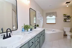 6967 Auburn Ridge Dr, Concord Twp, OH 44077 - Photo 24