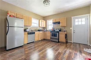 64 Diamond Ave, Barberton, OH 44203 - Photo 16