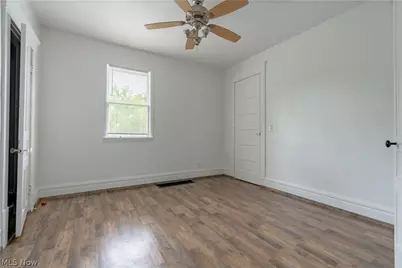 64 Diamond Avenue, Barberton, OH 44203 - Photo 6