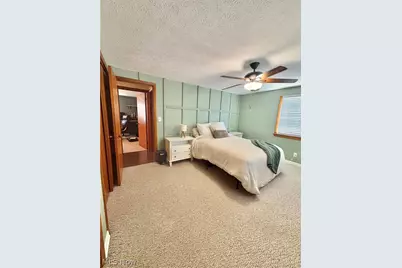 1407 W Valentine Circle NW, Canton, OH 44708 - Photo 8