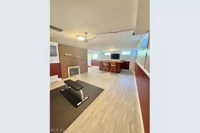 1407 W Valentine Circle NW, Canton, OH 44708 - Photo 14