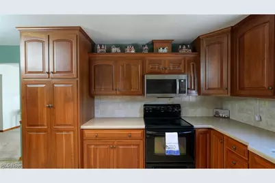6282 Belvedere, Cambridge, OH 43725 - Photo 8