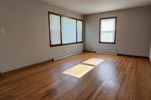 517 Evans Ave, Akron, OH 44310 - Photo 2
