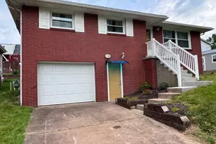213 St Ann Way, Weirton, WV 26062 - Photo 2