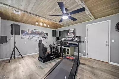 1135 Royal Drive, Amherst, OH 44001 - Photo 22
