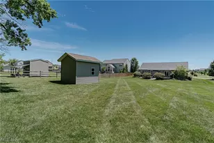 5423 Charleston Dr, Valley City, OH 44280 - Photo 34
