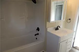 645 Alder St, Coshocton, OH 43812 - Photo 6
