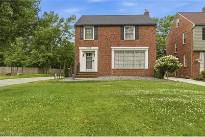 2560 Milton Road, University Heights, OH 44118 - Photo 2