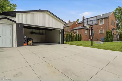 2560 Milton Road, University Heights, OH 44118 - Photo 4