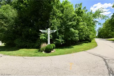 4643 Barnsleigh Drive #46, Akron, OH 44333 - Photo 1