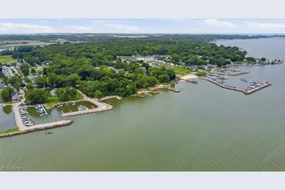 2327 S Oak Knoll Drive, Lakeside Marblehead, OH 43440 - Photo 26