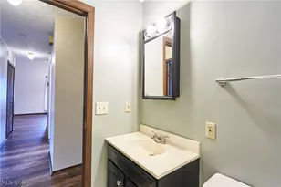 939 Kirkwall Dr, Copley, OH 44321 - Photo 24
