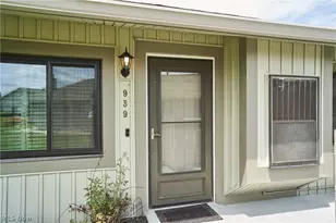 939 Kirkwall Dr, Copley, OH 44321 - Photo 2