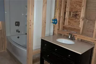 1663 Highview Ave, Akron, OH 44301 - Photo 8