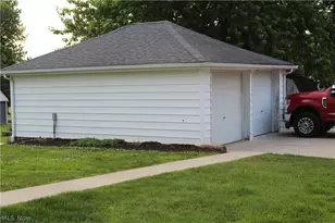 149 Noble Street W, East Canton, OH 44730 - Photo 6