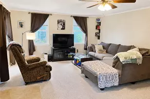 149 Noble Street W, East Canton, OH 44730 - Photo 8