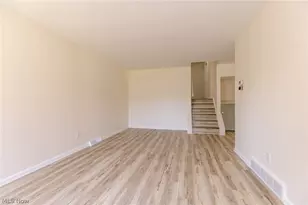 5258 Main Ave, North Ridgeville, OH 44039 - Photo 18