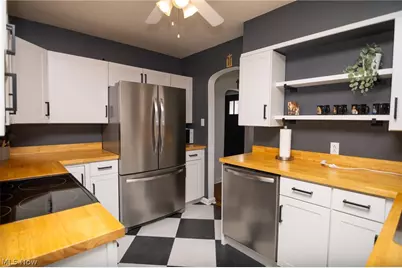 1496 Columbus Circle, Steubenville, OH 43952 - Photo 8