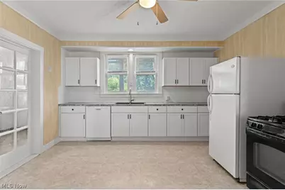 111 W Cuyahoga Falls Avenue, Akron, OH 44310 - Photo 14