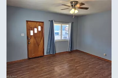 1002 Second Avenue, New Cumberland, WV 26047 - Photo 2