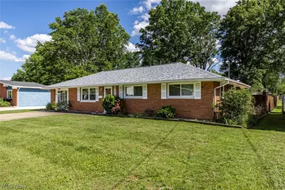 2230 Lynnwood Drive, Stow, OH 44224 - Photo 2