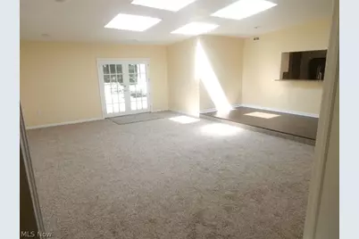 23551 S Woodland Road, Huber Heights, OH 44122 - Photo 18