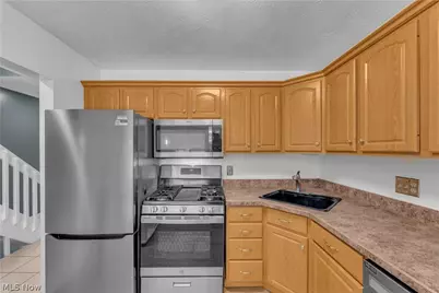 4215 Jennings Ridge Drive, Loveland, OH 44109 - Photo 8