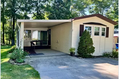 1229 Columbiana Lisbon Road #27, Columbiana, OH 44408 - Photo 1