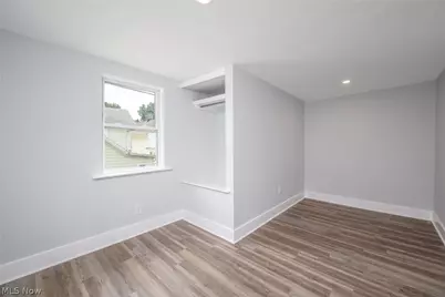353 3rd Street NW, Barberton, OH 44203 - Photo 16