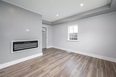 353 3rd Street NW, Barberton, OH 44203 - Photo 10