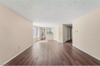 361 Village Pointe Drive #2B, Akron, OH 44313 - Photo 12