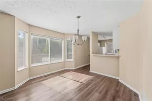 361 Village Pointe Dr, Akron, OH 44313 - Photo 10