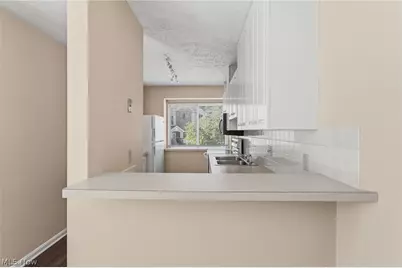 361 Village Pointe Drive #2B, Akron, OH 44313 - Photo 6