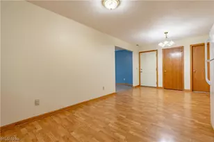 2919 Cliftmont Ave NE, Canton, OH 44705 - Photo 10