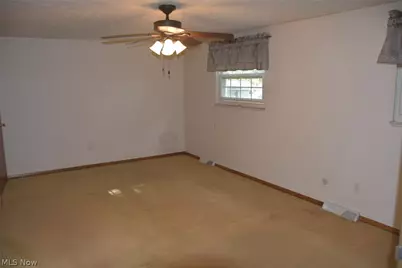 537 Howells Court, Eastlake, OH 44095 - Photo 14