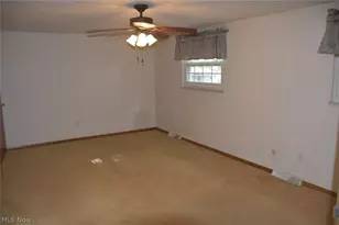 537 Howells Ct, Eastlake, OH 44095 - Photo 14